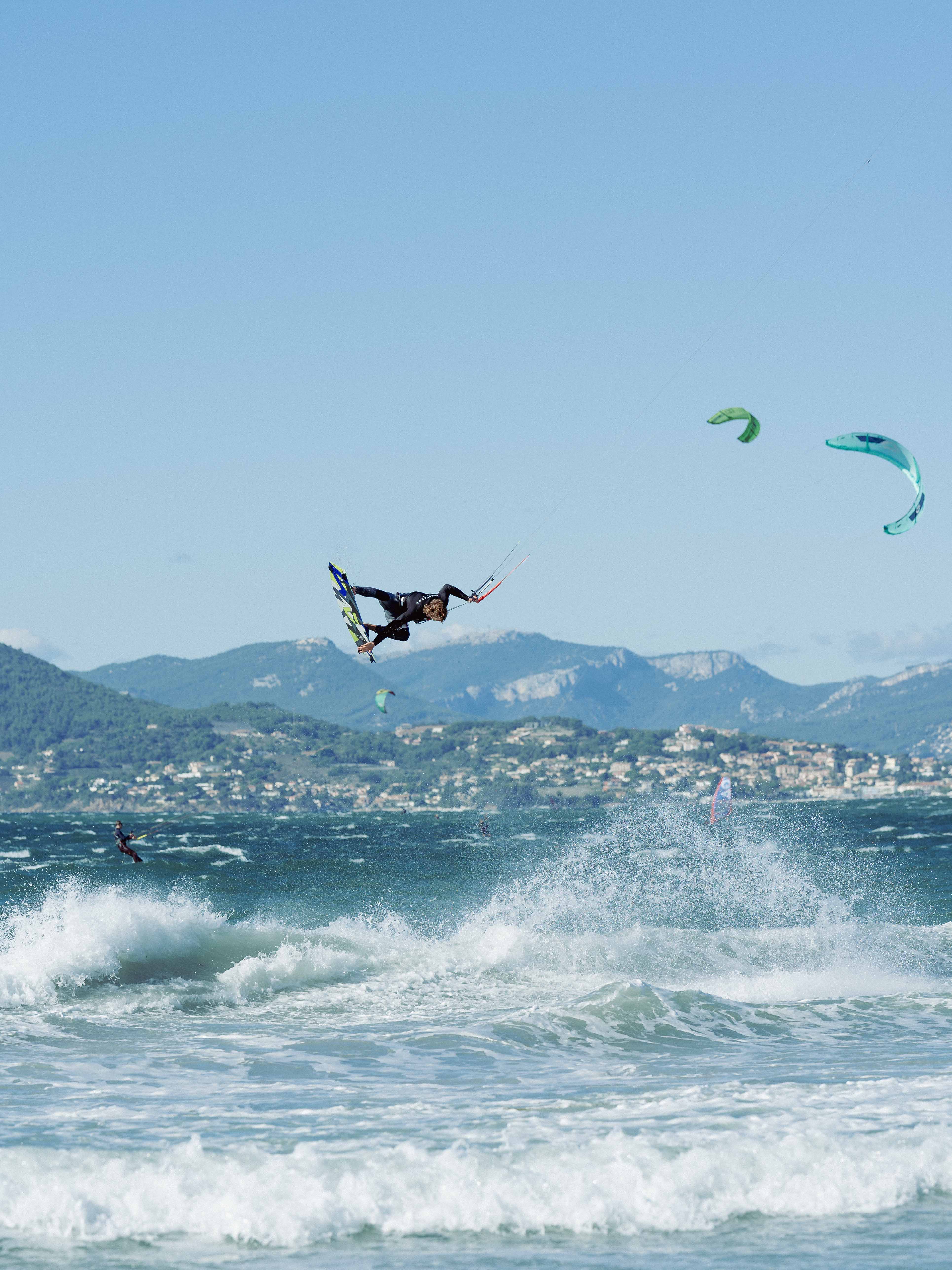 Presqu'île de Giens : les meilleurs spots de wind et kite à découvrir